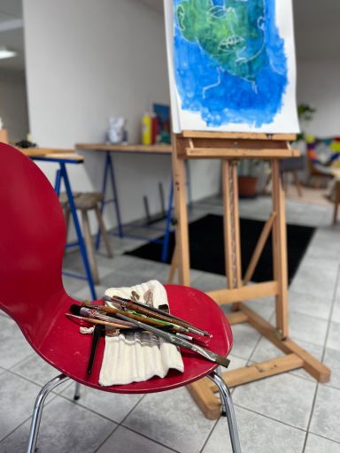 Einblicke Arbeitsplatz an der Staffelei